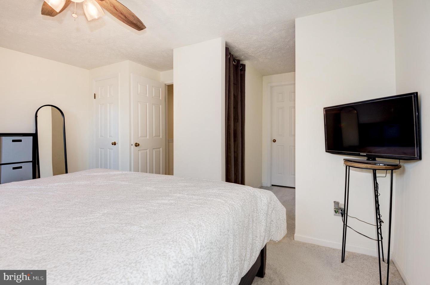 1598 Woodcrest DRIVE