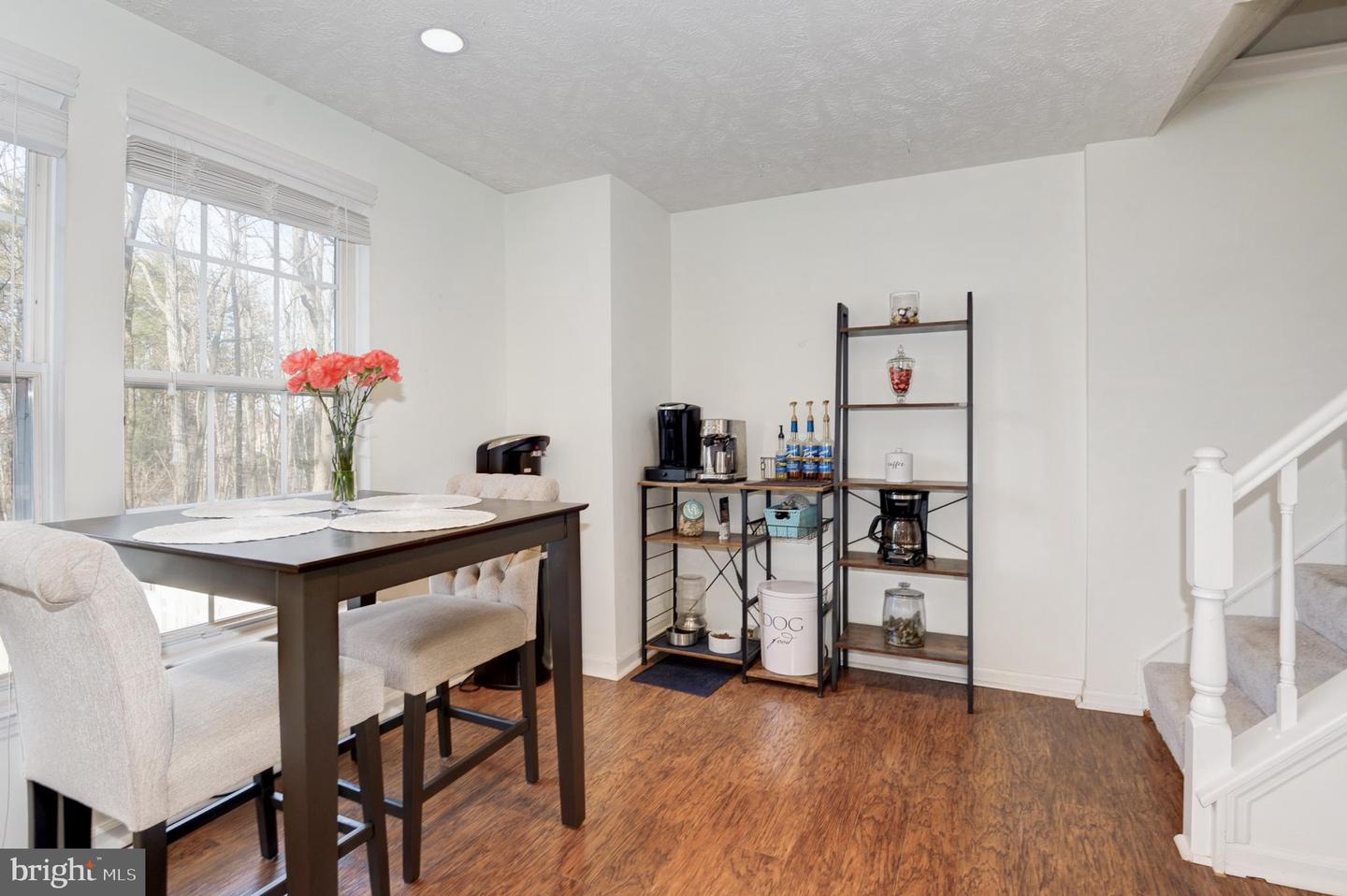 1598 Woodcrest DRIVE