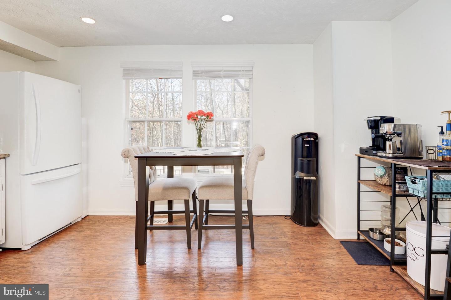 1598 Woodcrest DRIVE