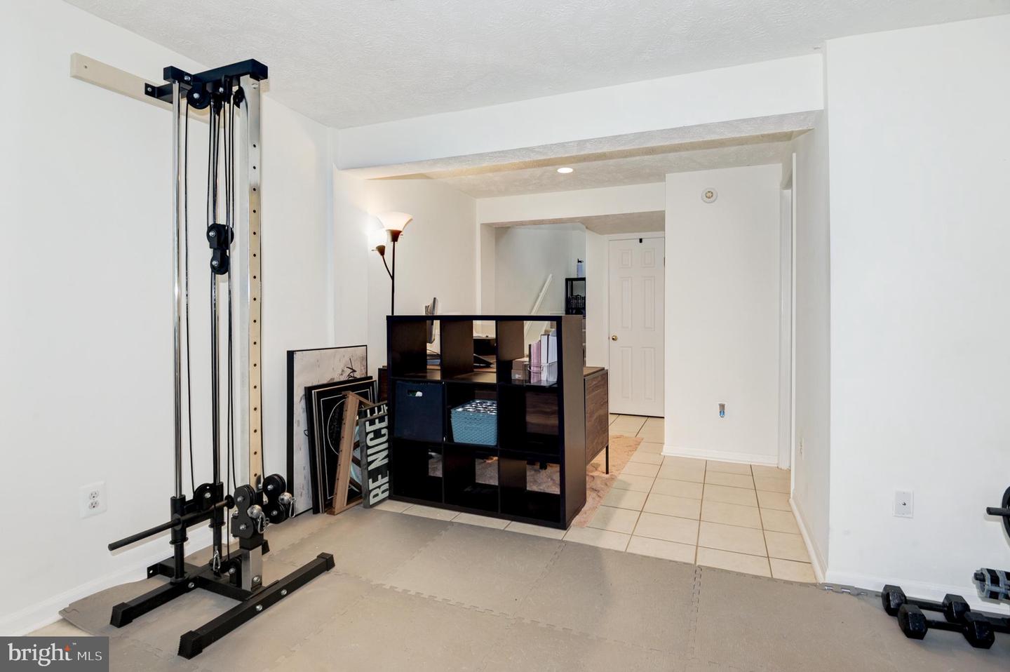 1598 Woodcrest DRIVE