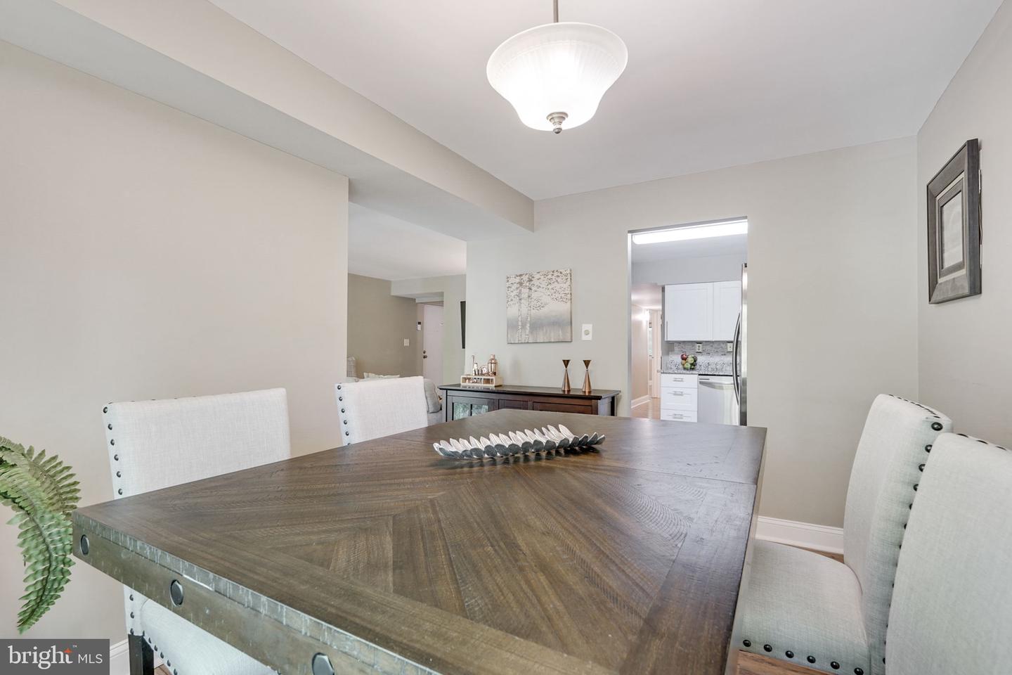 2210 Springwood DRIVE Unit: T7