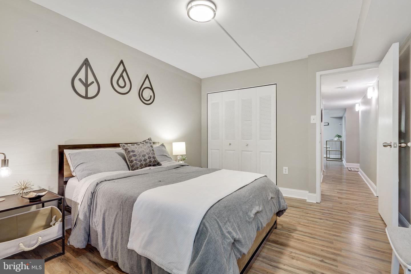 2210 Springwood DRIVE Unit: T7