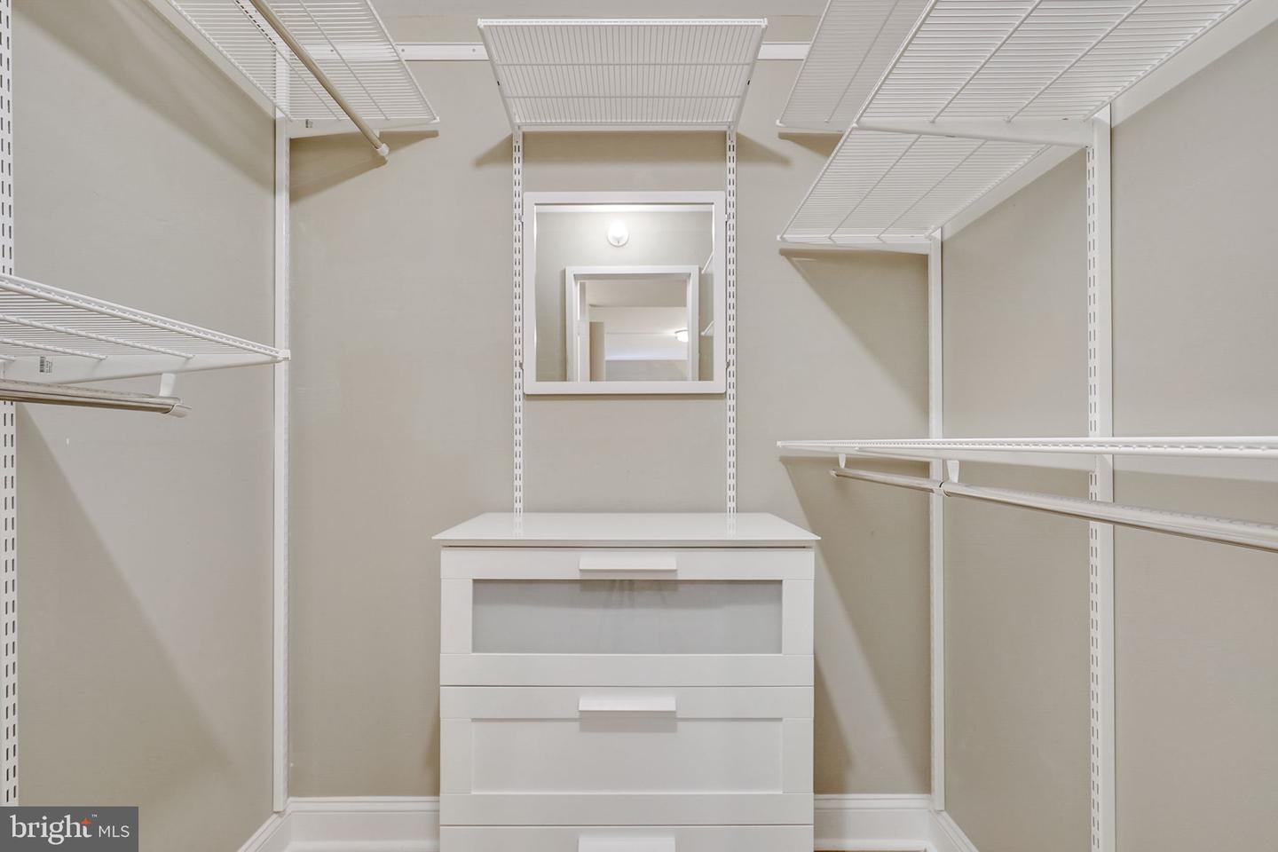 2210 Springwood DRIVE Unit: T7