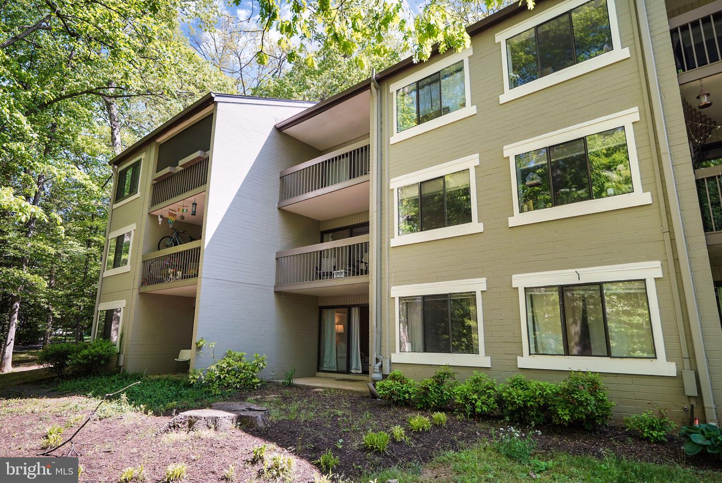 2210 Springwood DRIVE Unit: T7