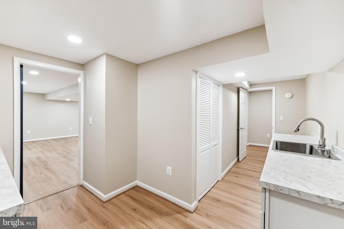 7001 Barnacle PLACE