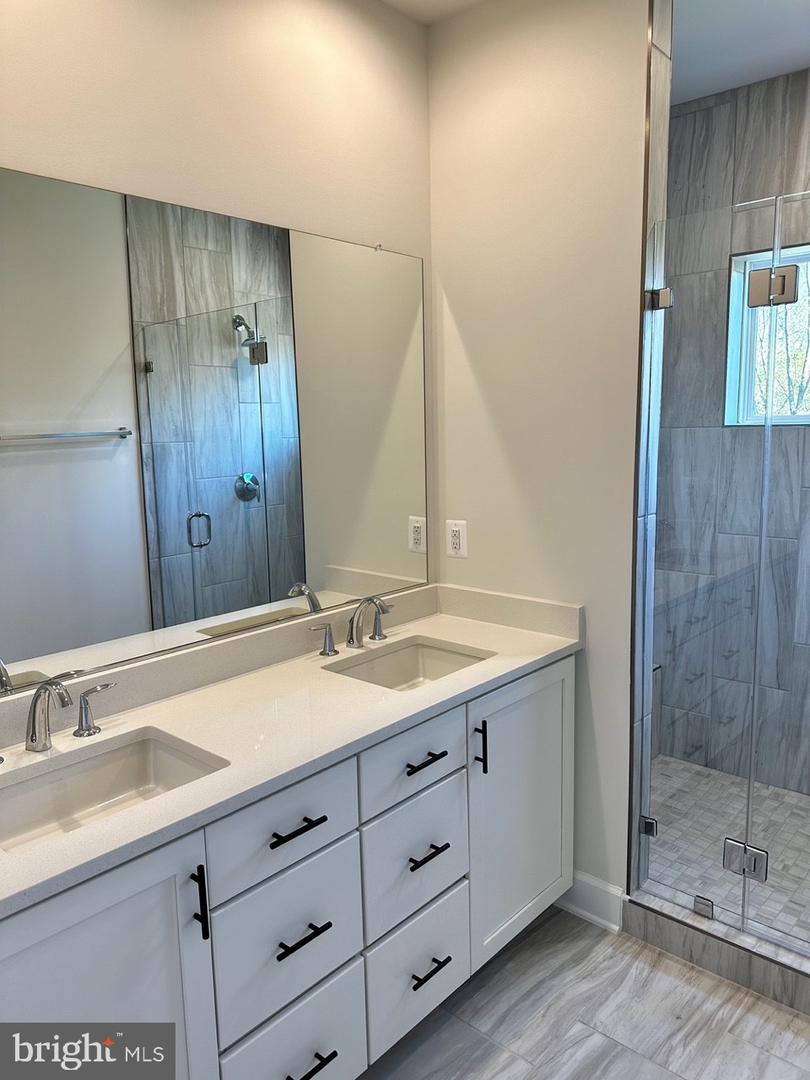 5239 Ridgeview Retreat DRIVE