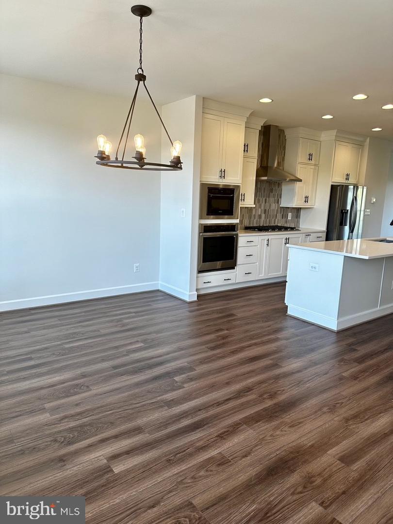 5239 Ridgeview Retreat DRIVE