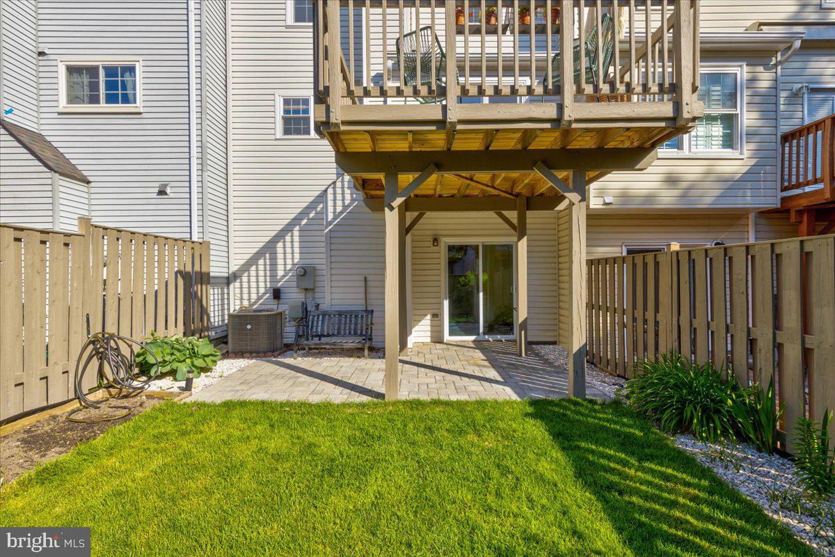 6005 Lands End LANE