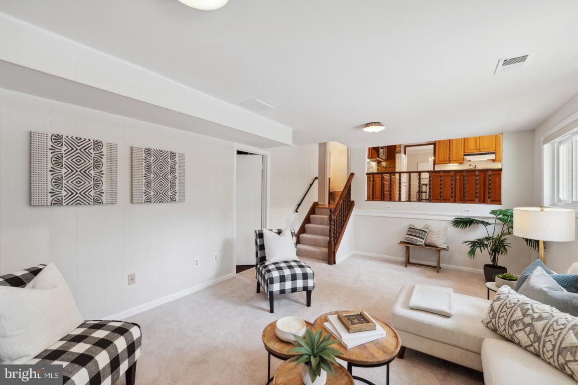 9606 Sonjo COURT