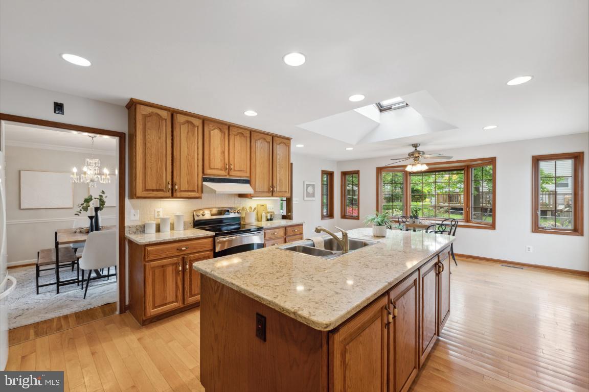 9606 Sonjo COURT