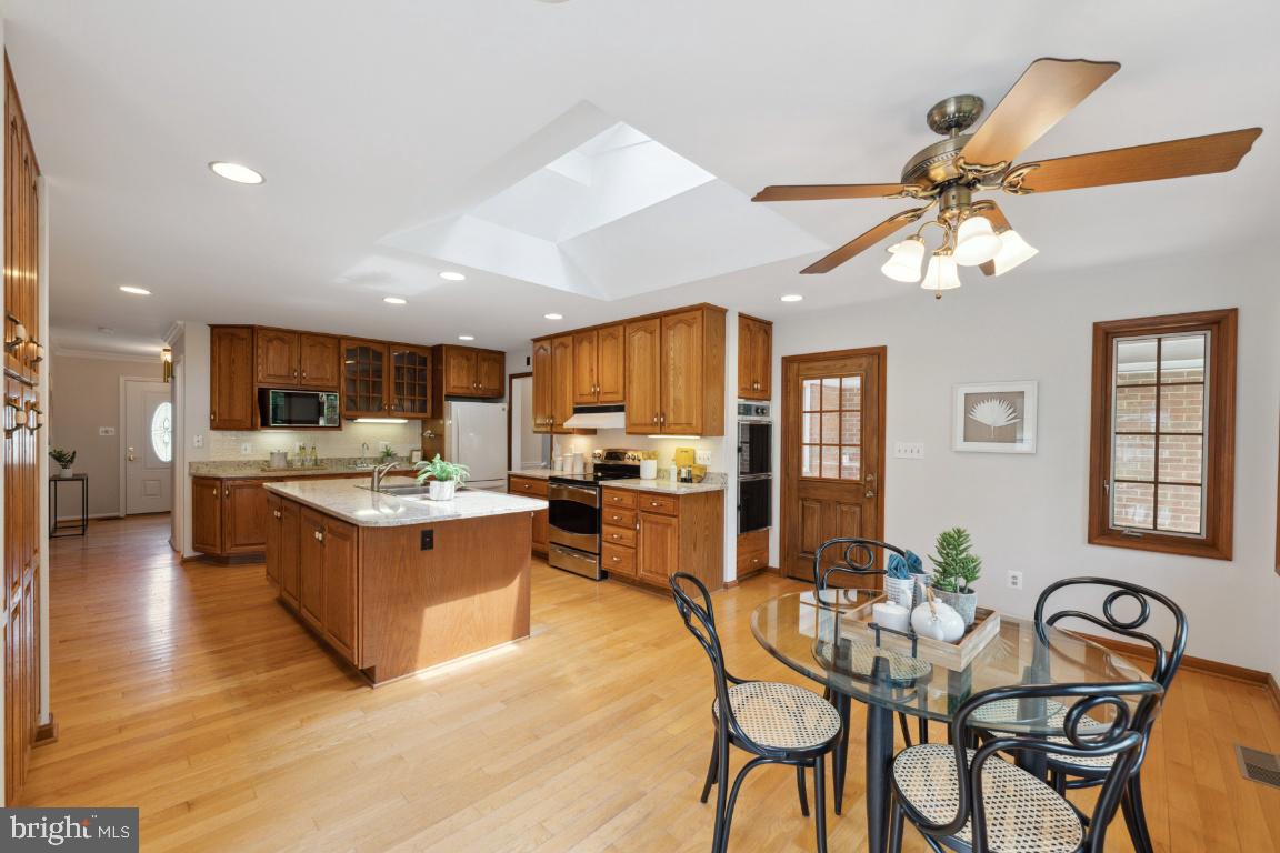9606 Sonjo COURT