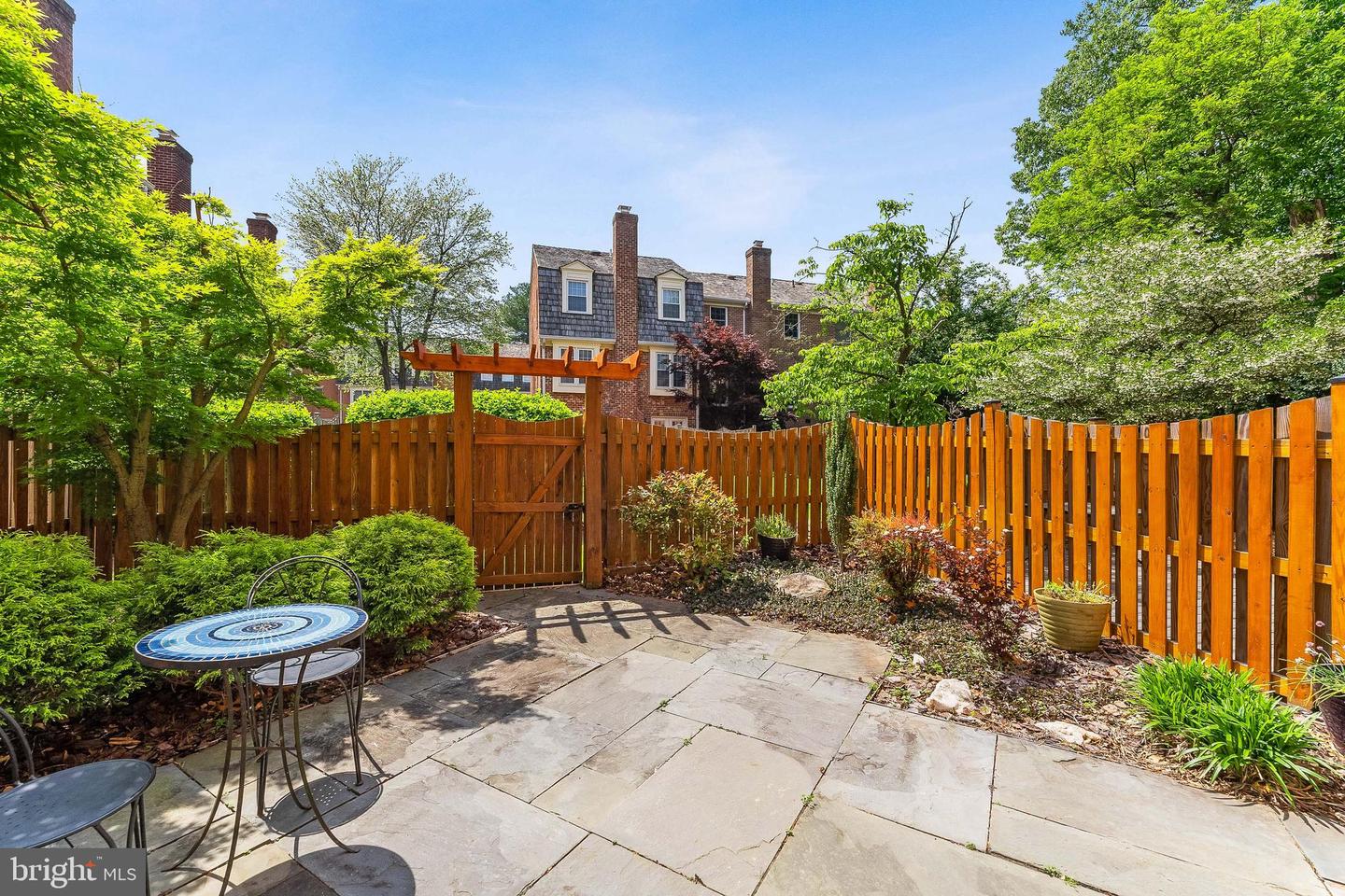 2967 Oakborough SQUARE