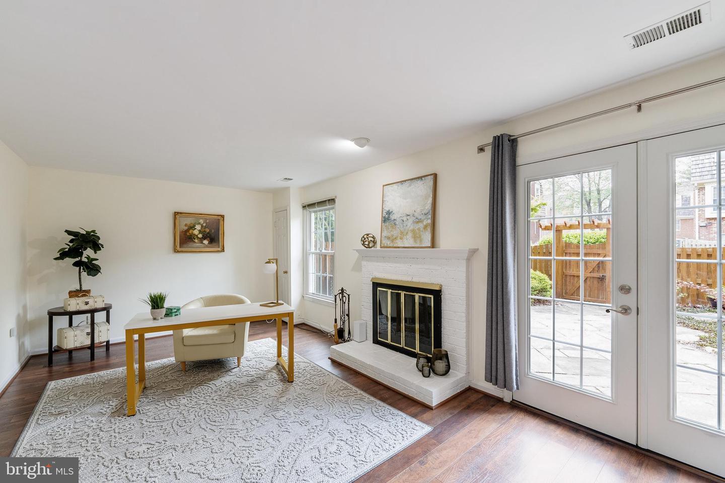 2967 Oakborough SQUARE