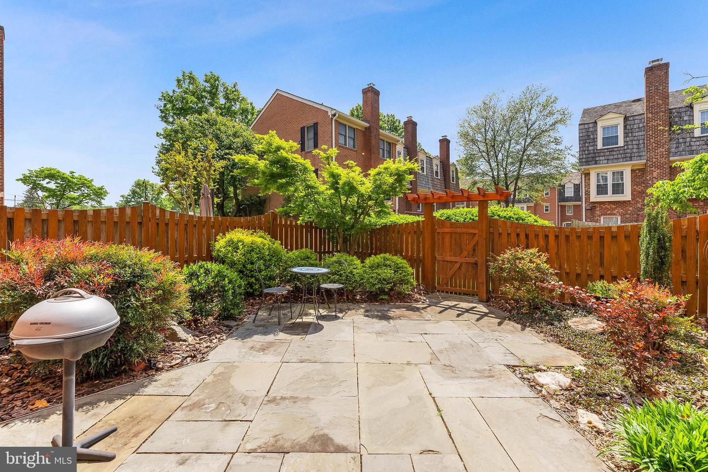 2967 Oakborough SQUARE