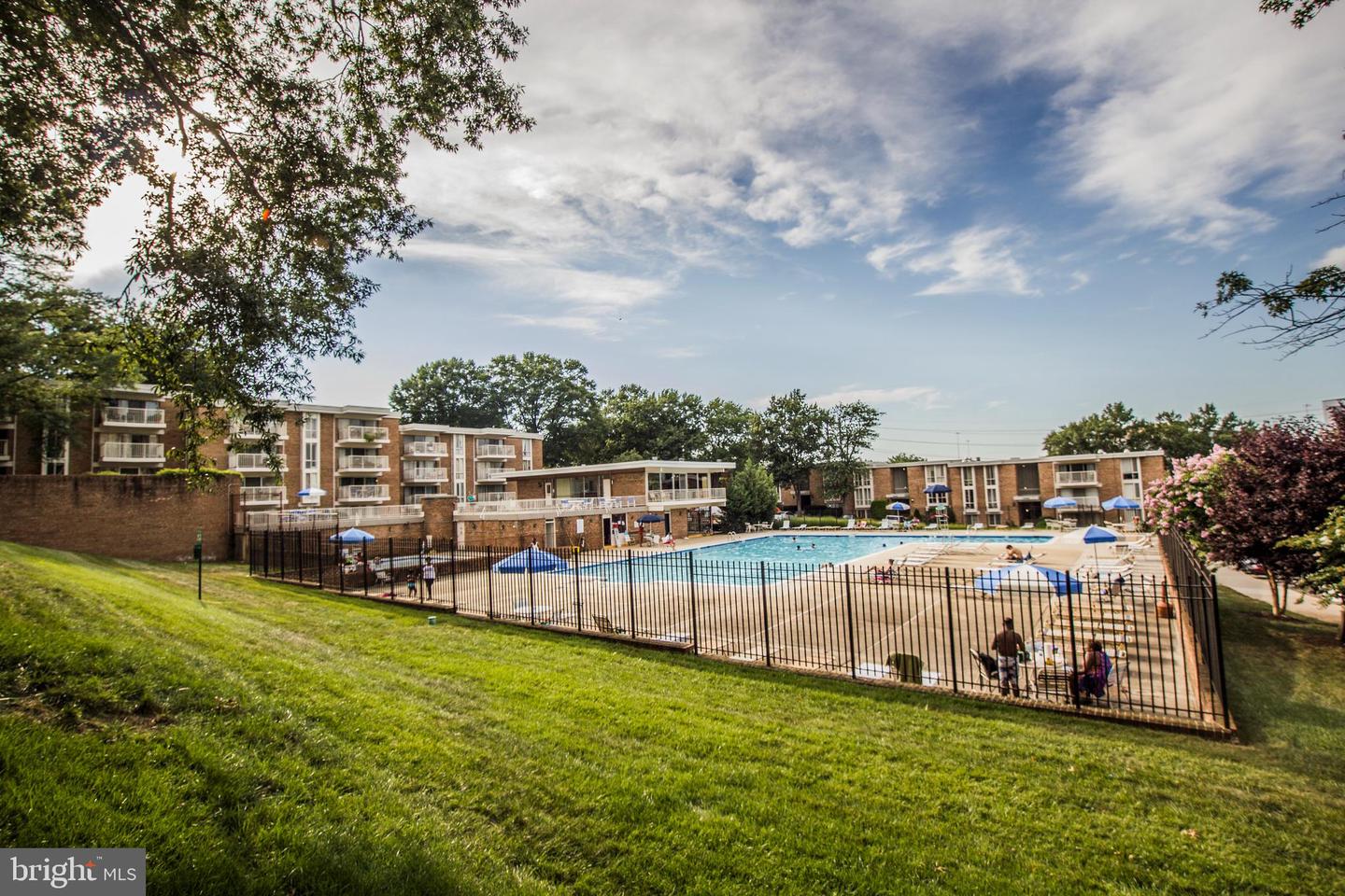 2626 Fort Farnsworth ROAD Unit: 203