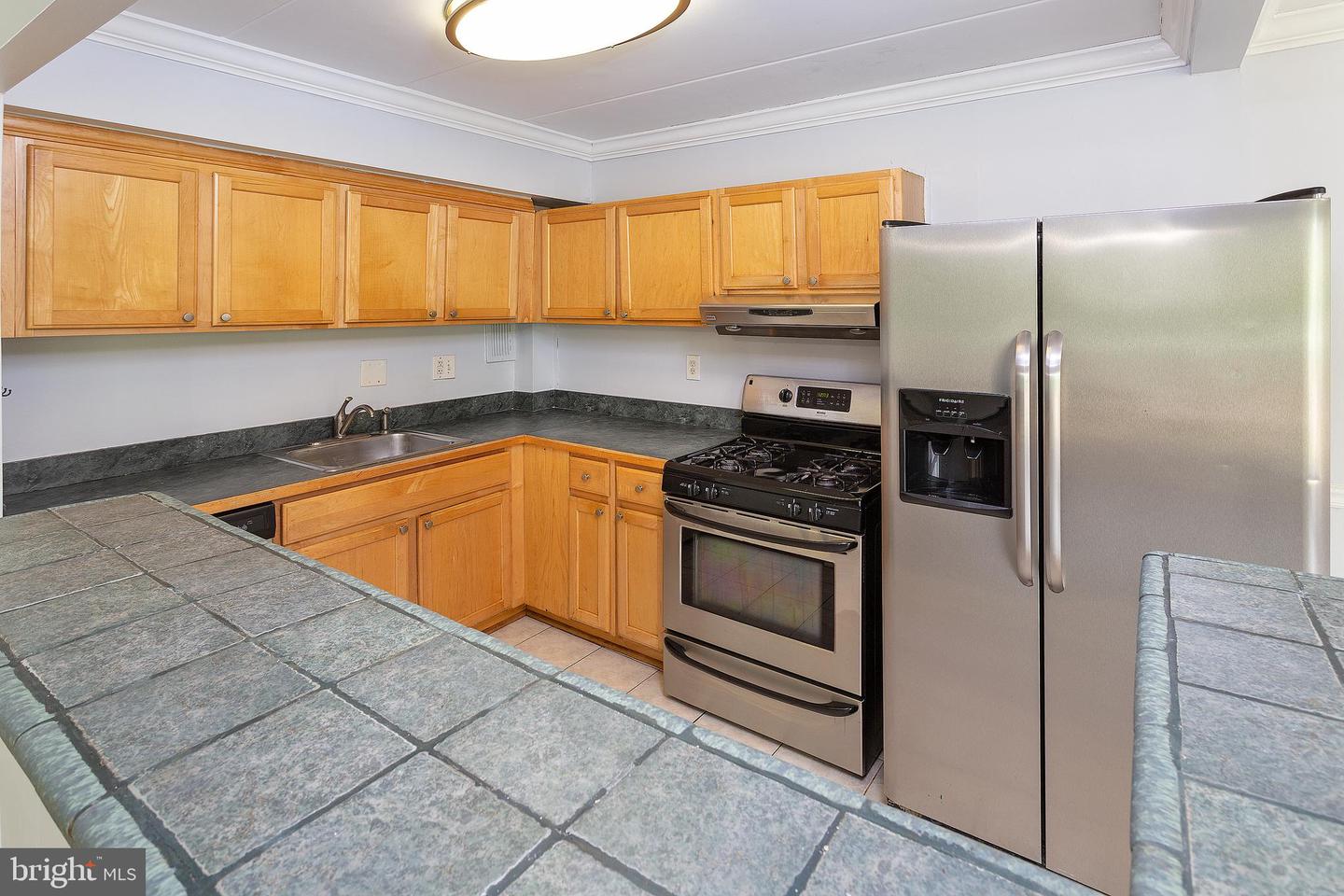 2626 Fort Farnsworth ROAD Unit: 203