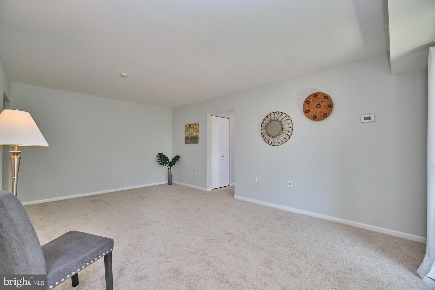 617 Center STREET Unit: 204