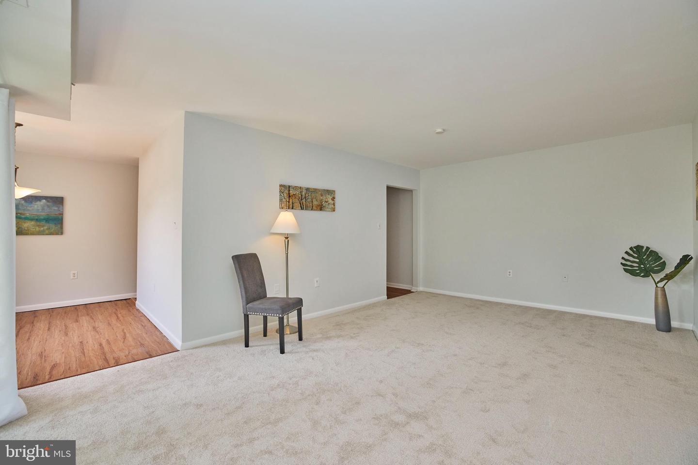 617 Center STREET Unit: 204