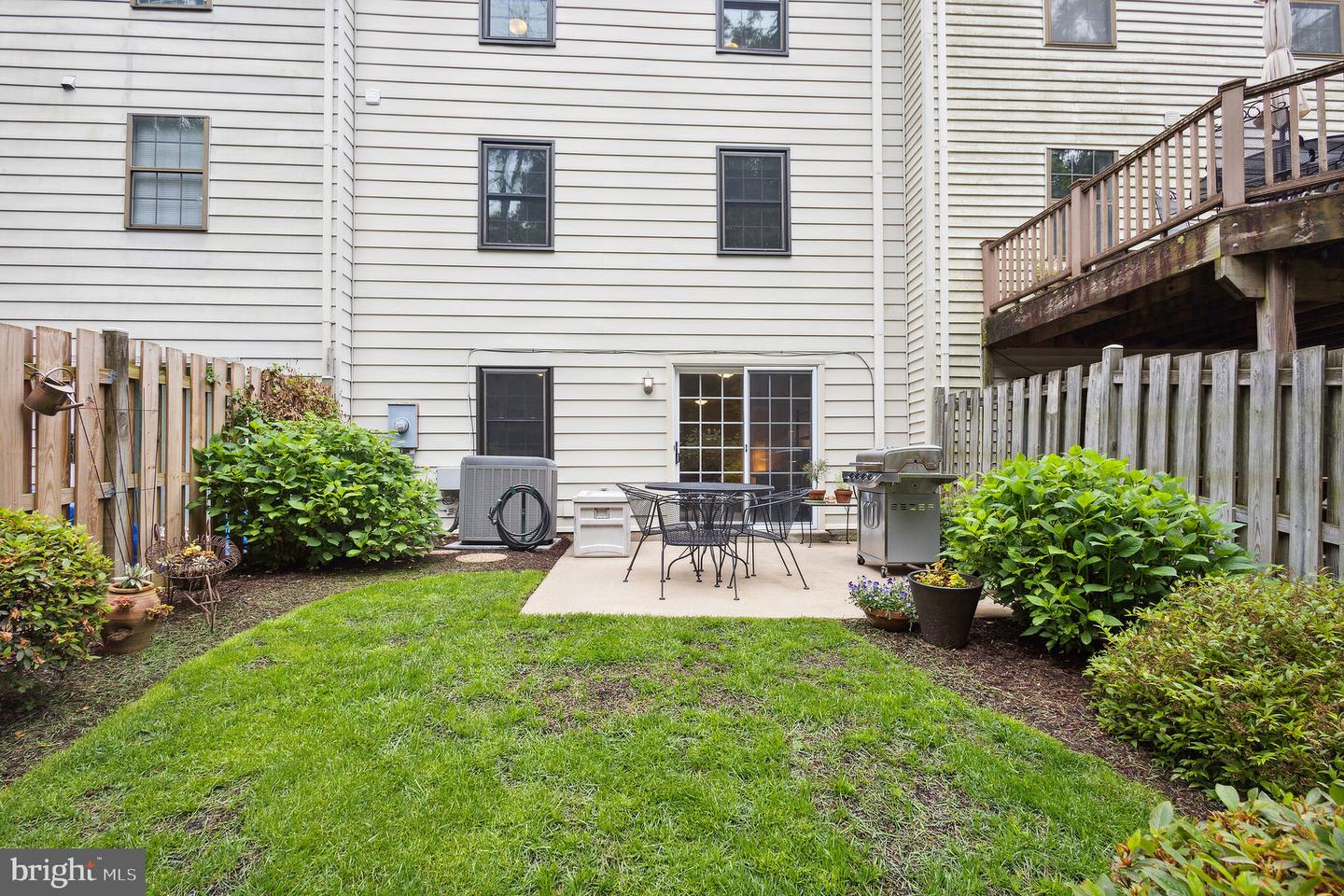5973 Clerkenwell COURT