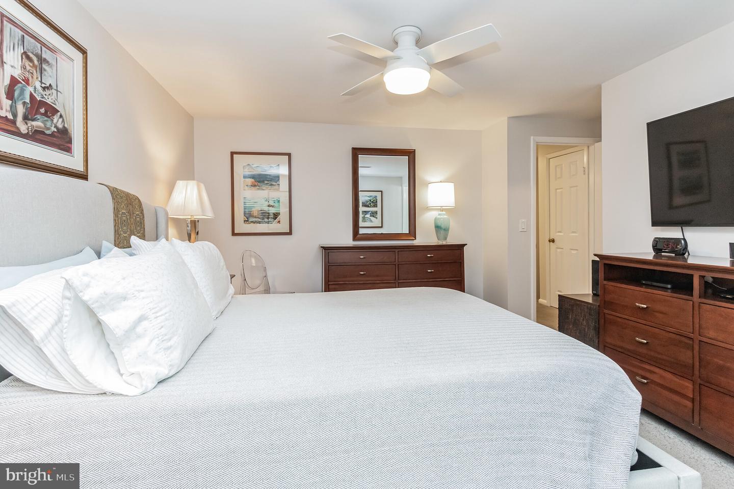 5973 Clerkenwell COURT