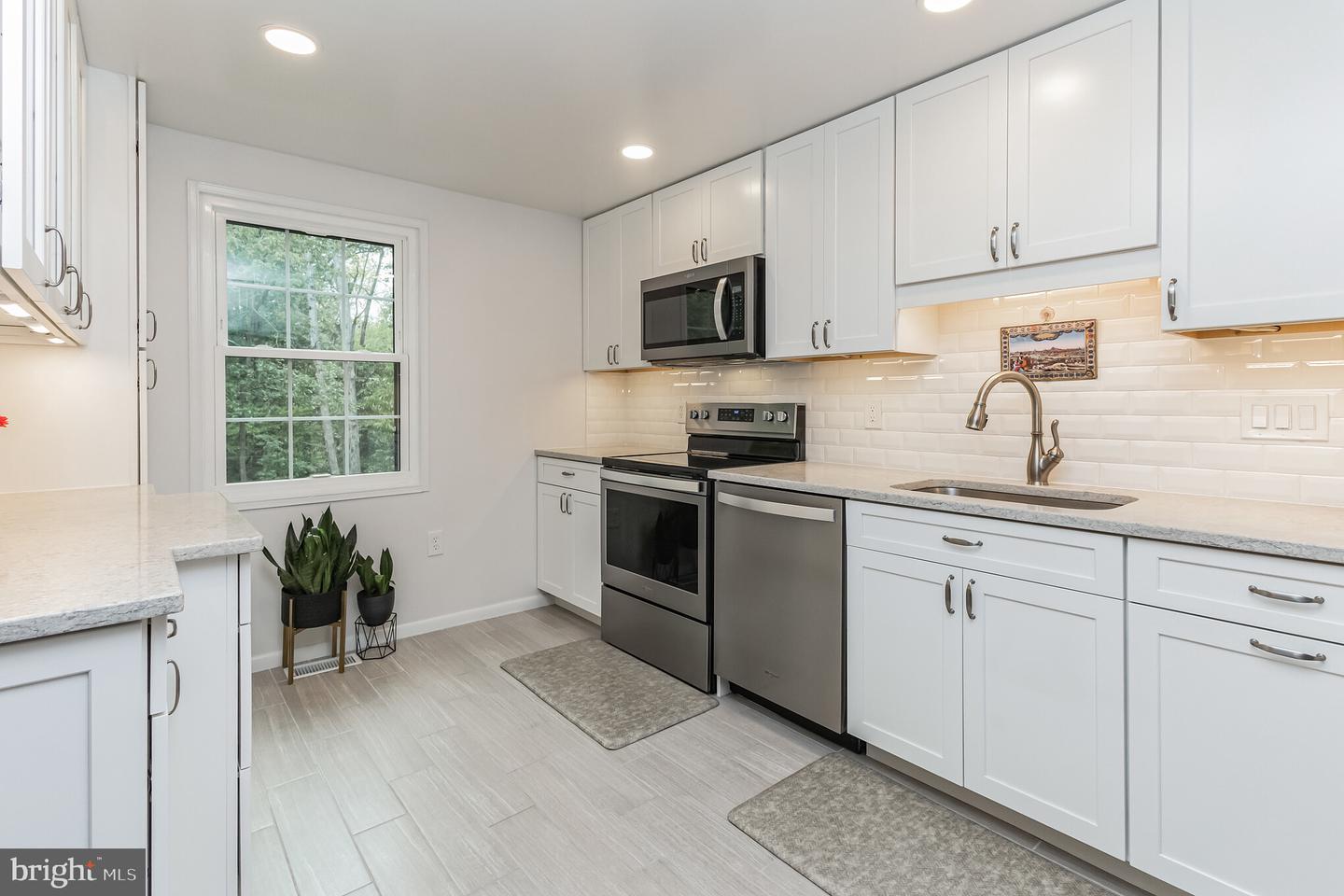 5973 Clerkenwell COURT