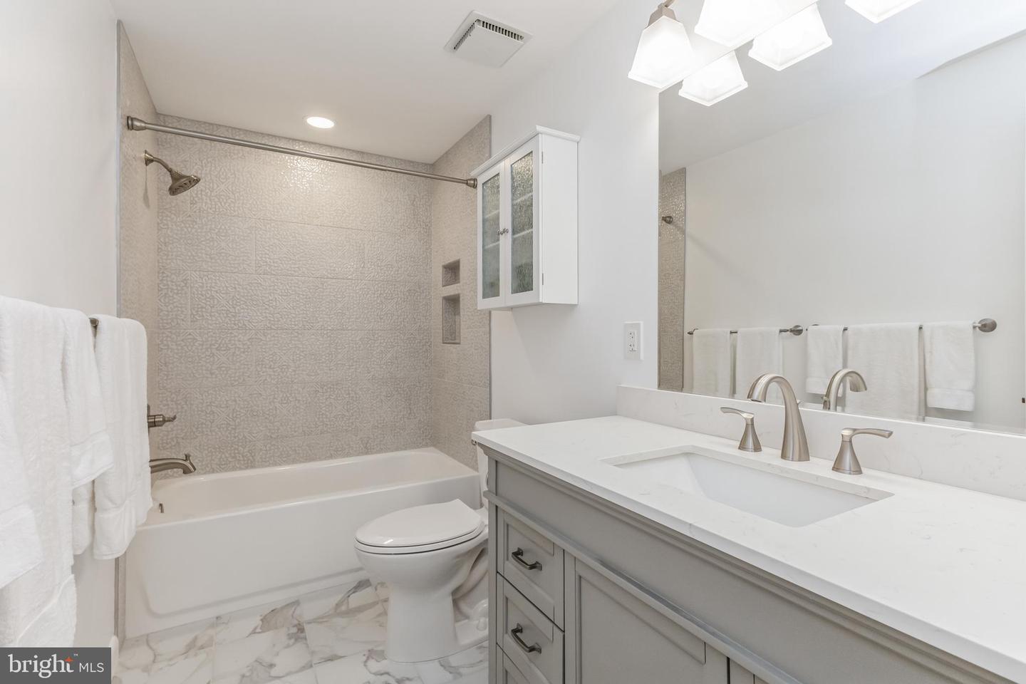 5973 Clerkenwell COURT