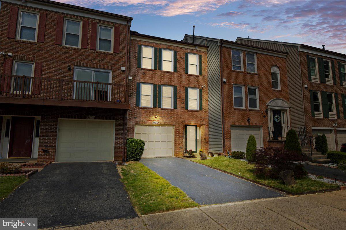4607 King Duncan ROAD
