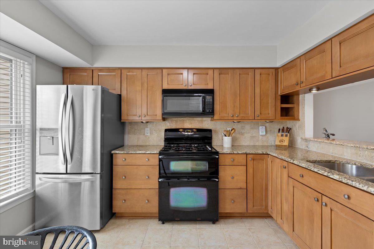 4607 King Duncan ROAD