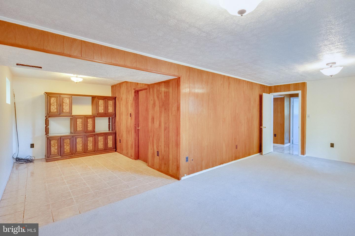 7721 Glenister DRIVE