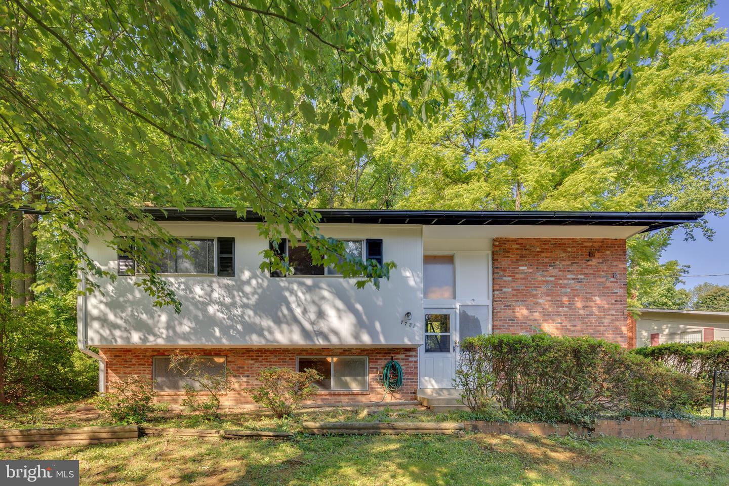 7721 Glenister DRIVE