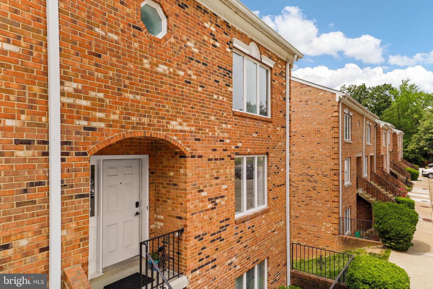 3754 Madison LANE Unit: B