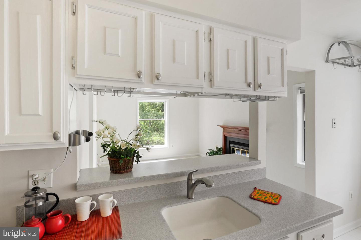 3754 Madison LANE Unit: B