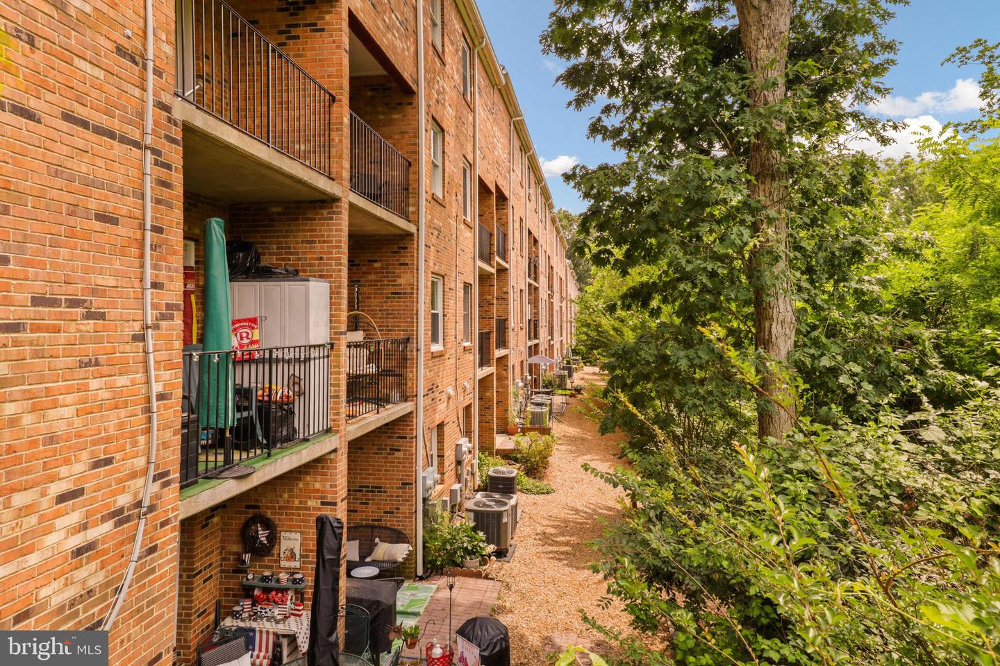3754 Madison LANE Unit: B