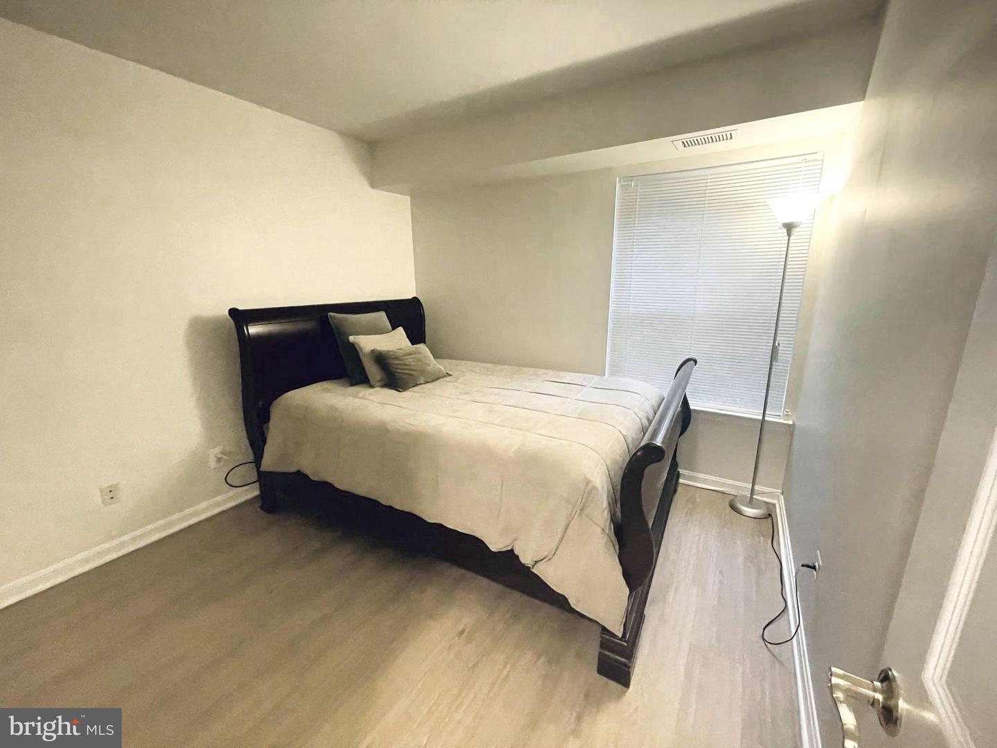 5918 Cove Landing ROAD Unit: 201