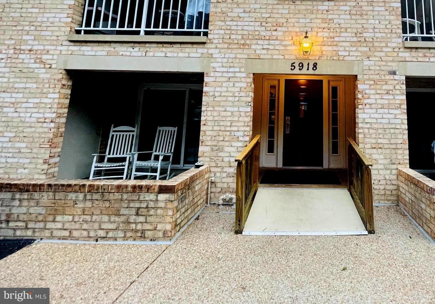 5918 Cove Landing ROAD Unit: 201