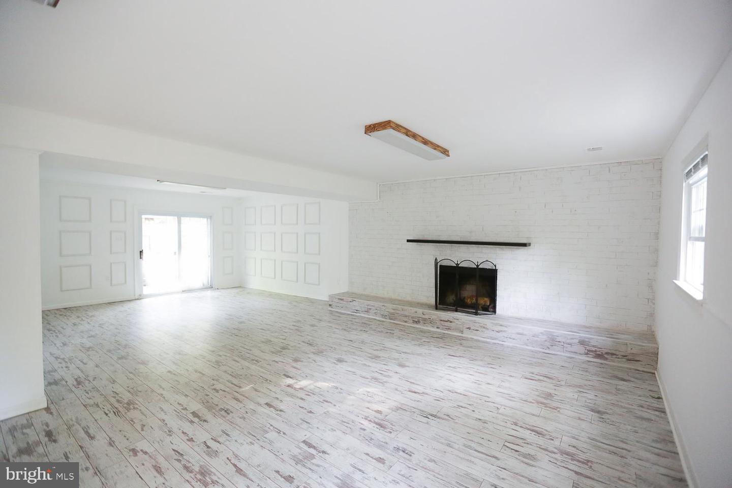 3505 Willow Green COURT