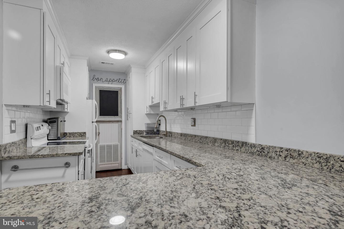 8312 Kingsgate ROAD Unit: 530