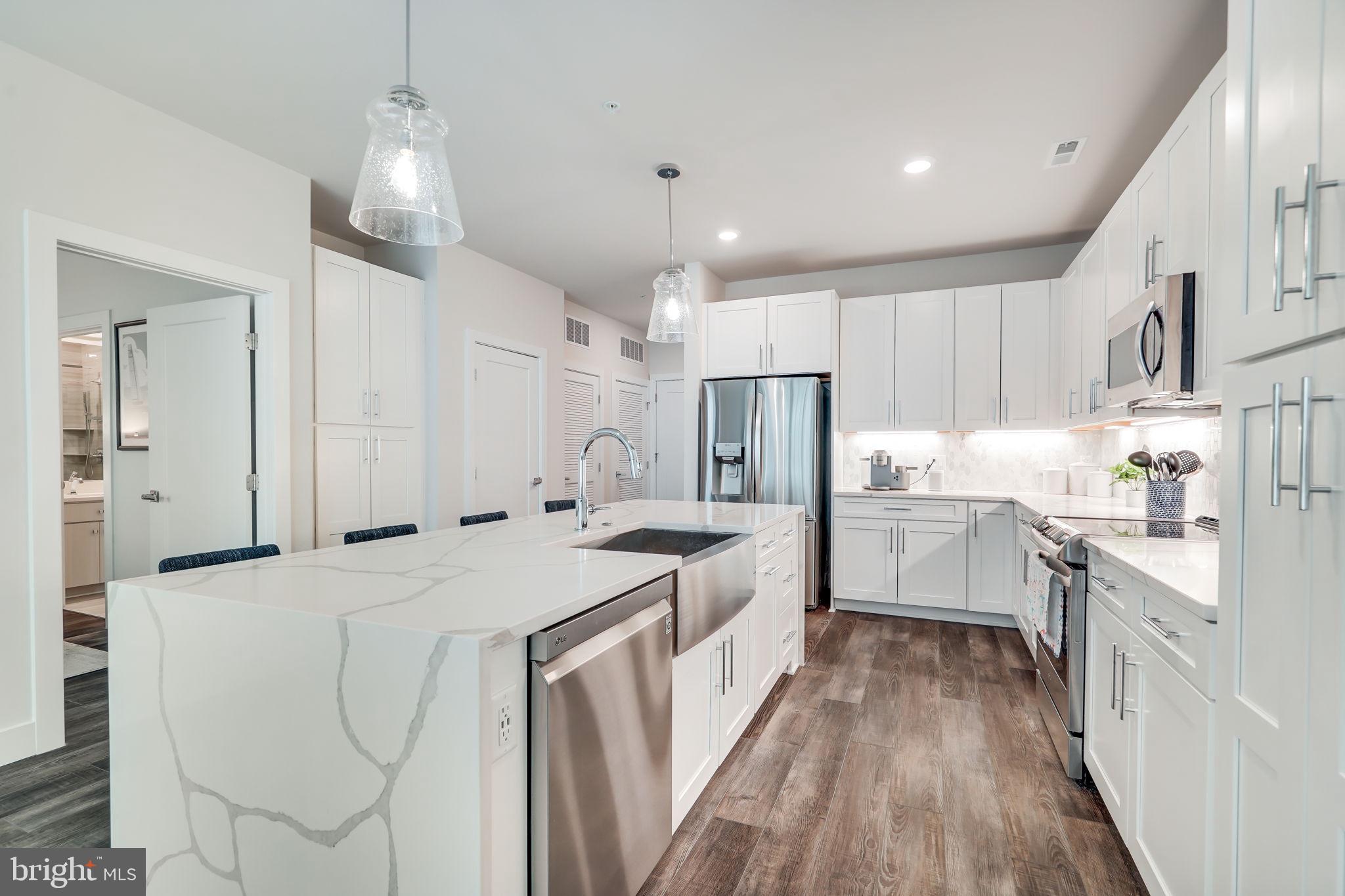 1761 Old Meadow ROAD Unit: 303
