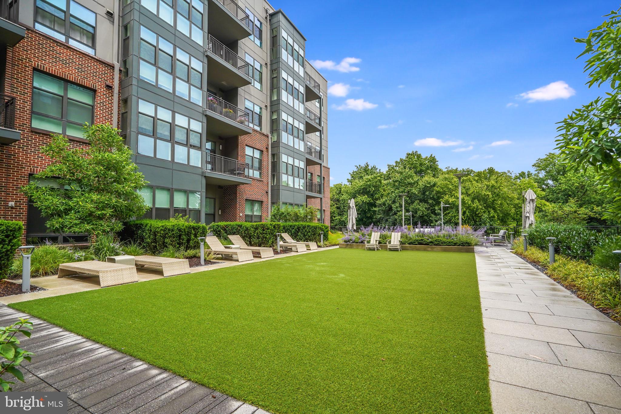 1761 Old Meadow ROAD Unit: 303