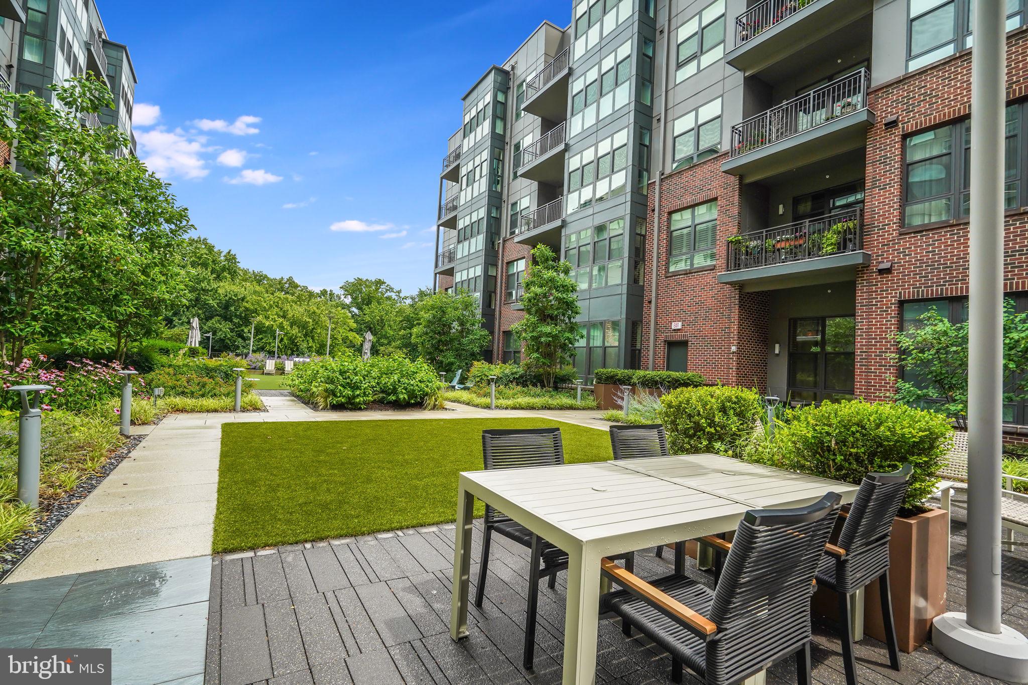 1761 Old Meadow ROAD Unit: 303