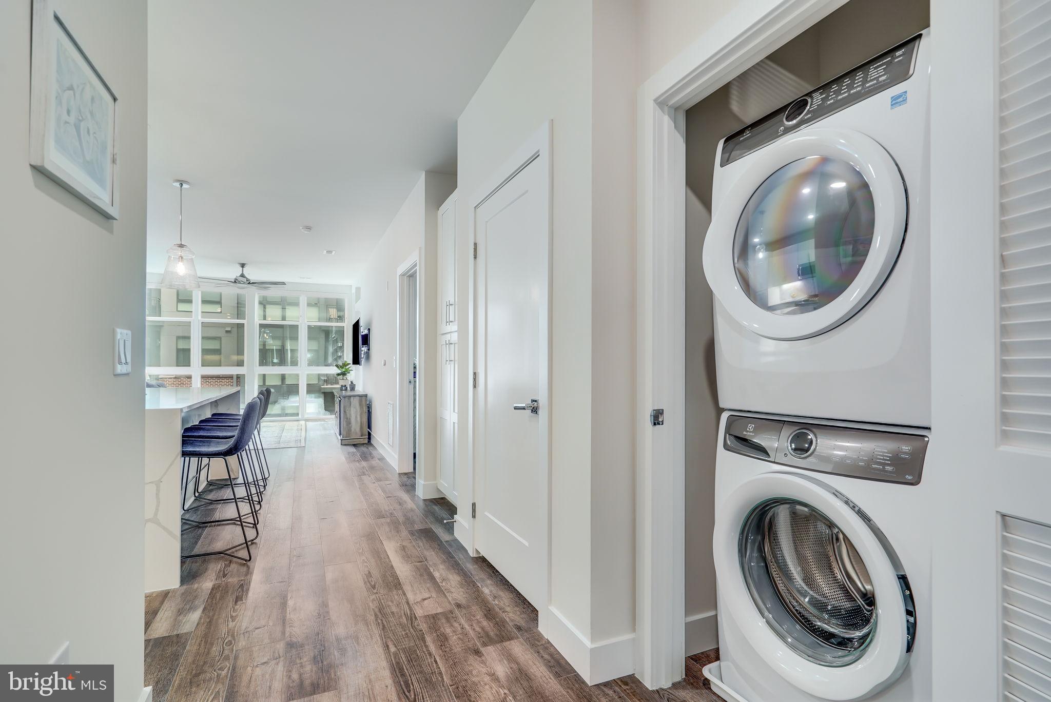 1761 Old Meadow ROAD Unit: 303