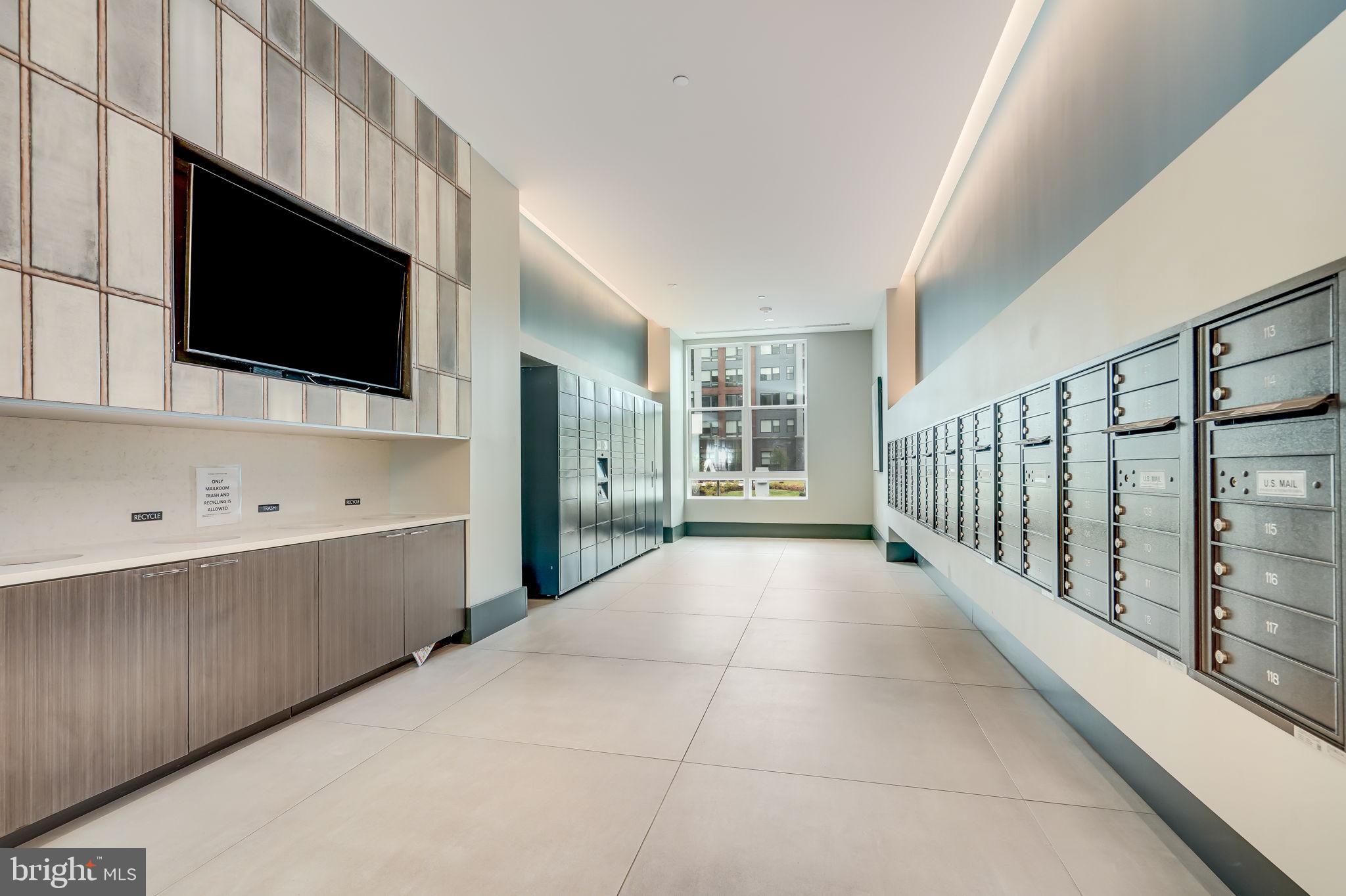 1761 Old Meadow ROAD Unit: 303