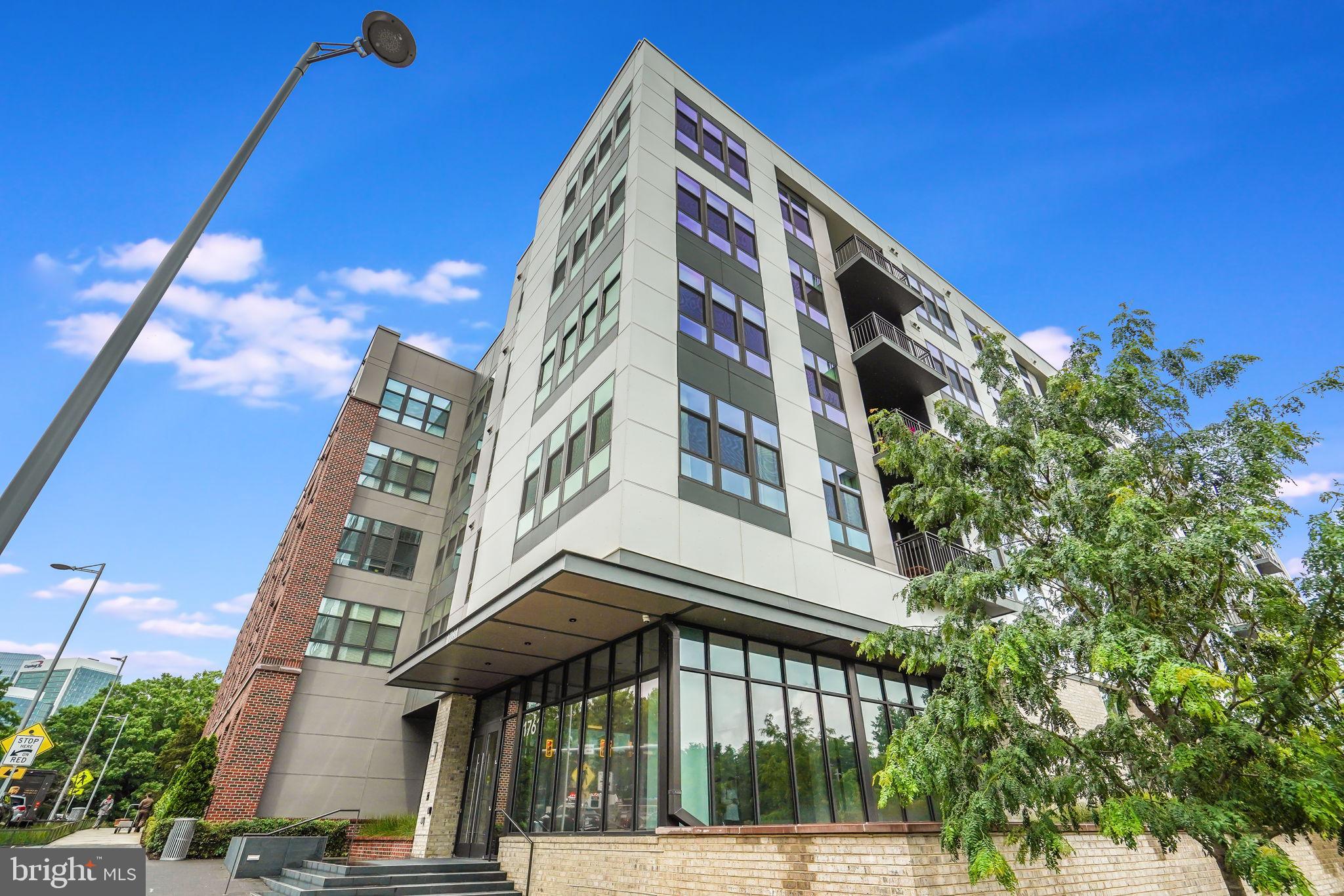 1761 Old Meadow ROAD Unit: 303