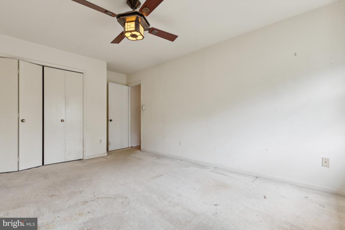 4908 Powell ROAD