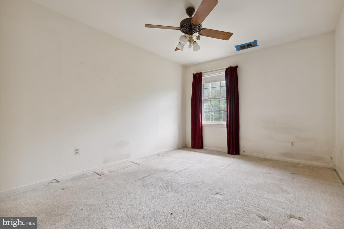4908 Powell ROAD