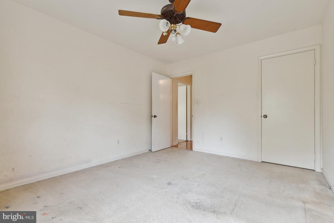 4908 Powell ROAD