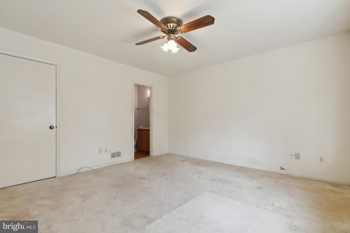 4908 Powell ROAD