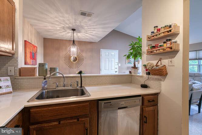 7806 Harrowgate CIRCLE Unit: C