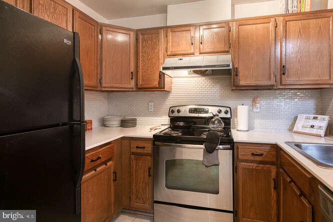 7806 Harrowgate CIRCLE Unit: C