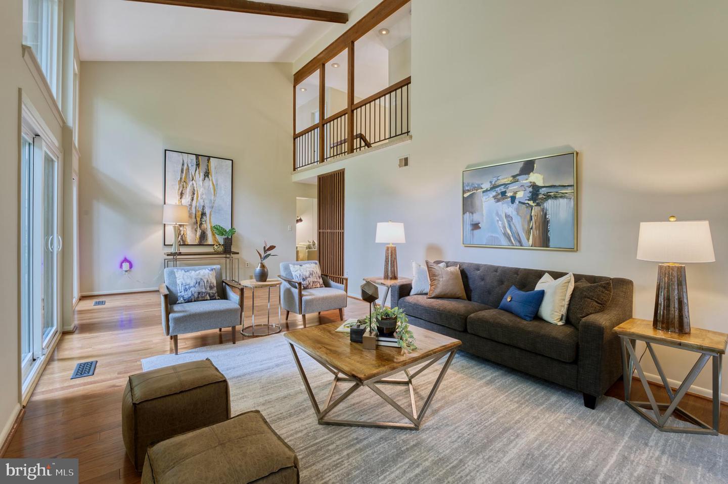 5222 Bradfield DRIVE